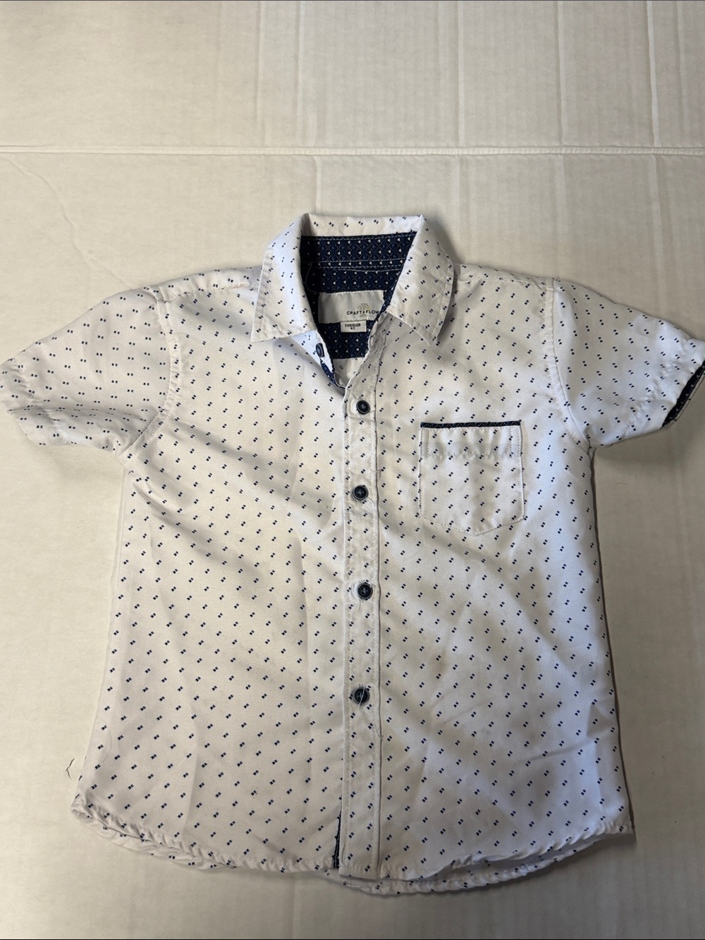 Craft + Flow Toddler White Short-Sleeve Button-Down Shirt w/Navy Micro Print 4T